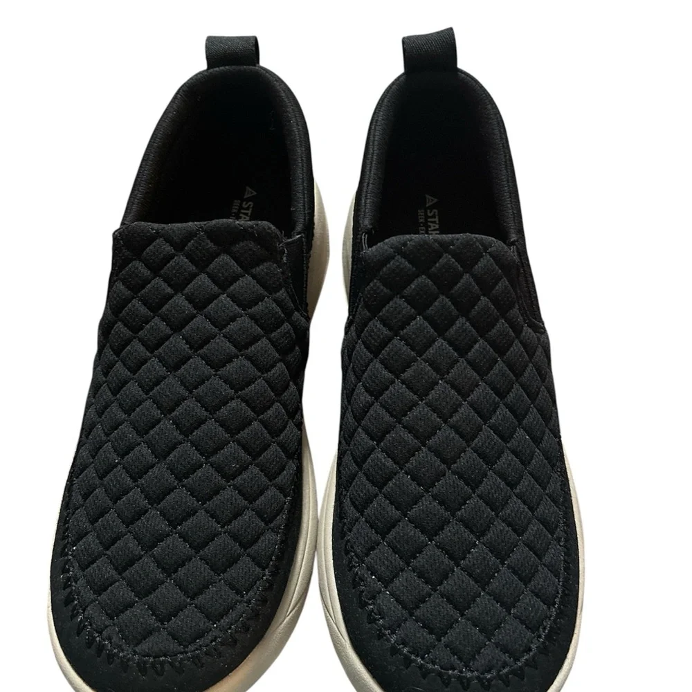 Staheekum Women's Black Quilted Slip-On Shoes - Size 9